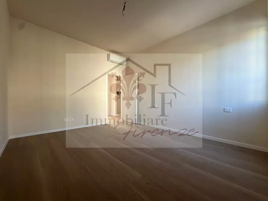 Immagine 15 di Appartamento in vendita  in Via Mario Calderara a Firenze