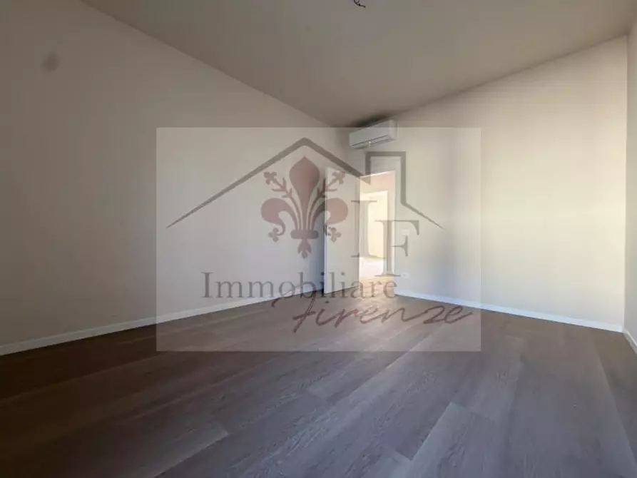 Immagine 19 di Appartamento in vendita  in Via Mario Calderara a Firenze