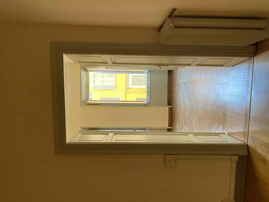 Immagine 9 di Ufficio in affitto  in Strada Farini, 15 a Parma