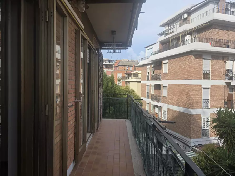 Immagine 6 di Appartamento in affitto  in Via Giannina Milli a Roma