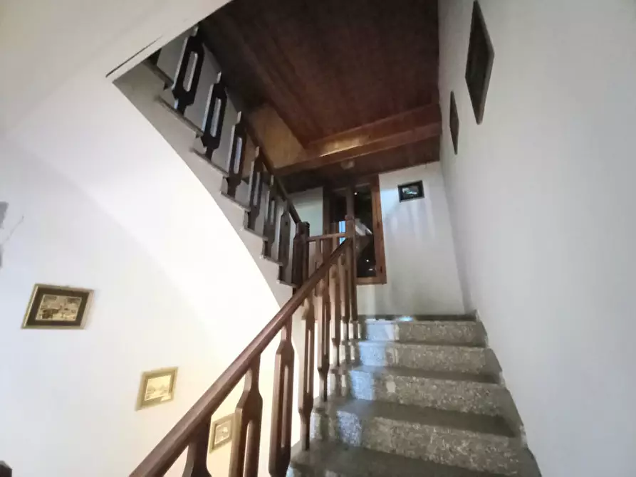 Immagine 8 di Rustico / casale in vendita  in via Maremagna a Vignola