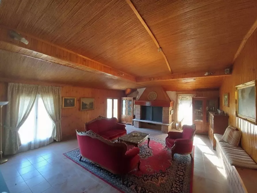 Immagine 10 di Rustico / casale in vendita  in via Maremagna a Vignola