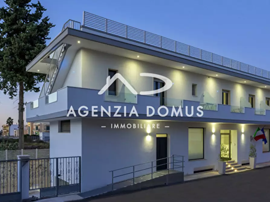 Immagine 1 di Hotel in vendita  in Via Monti a Racale