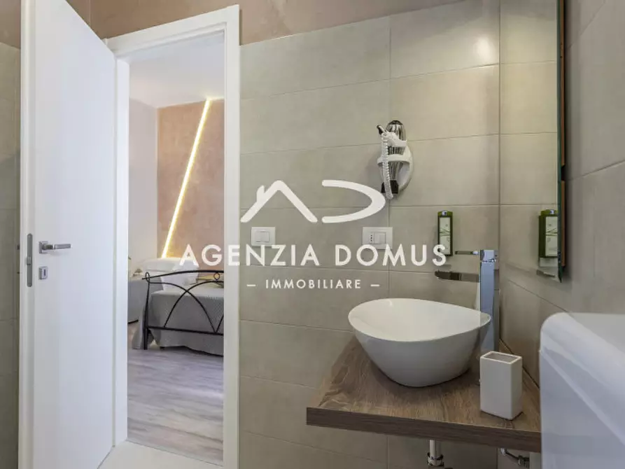 Immagine 54 di Hotel in vendita  in Via Monti a Racale