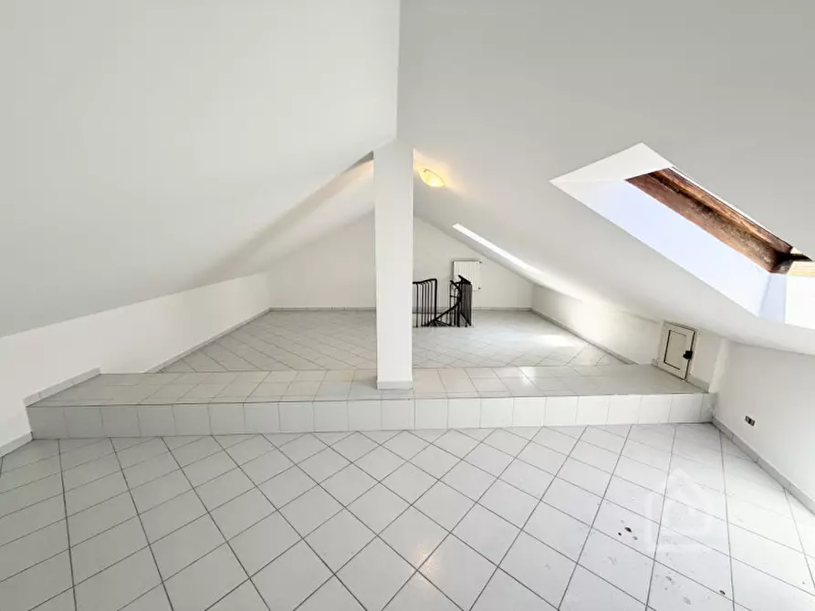Immagine 13 di Appartamento in vendita  in Via Vittorio Alfieri 8 a Settimo Torinese