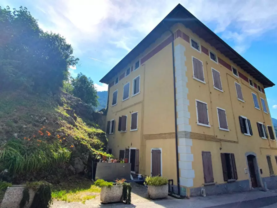 Immagine 1 di Appartamento in vendita  in via Brescia a Sella Giudicarie