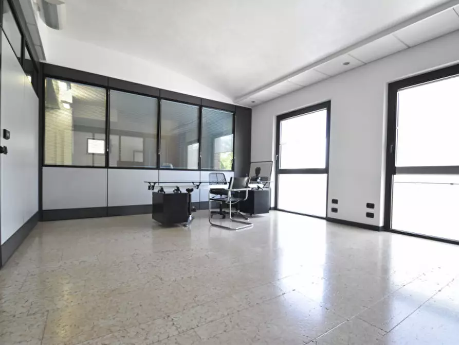 Immagine 10 di Ufficio in vendita  in Via Guglielmo Marconi 20 a Bussolengo