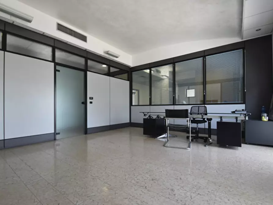 Immagine 12 di Ufficio in vendita  in Via Guglielmo Marconi 20 a Bussolengo