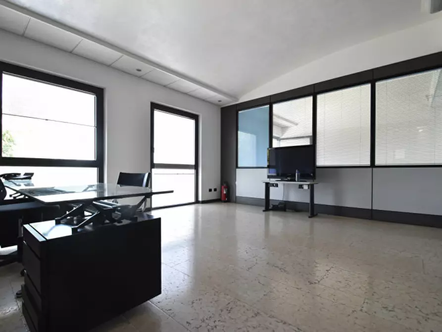 Immagine 13 di Ufficio in vendita  in Via Guglielmo Marconi 20 a Bussolengo