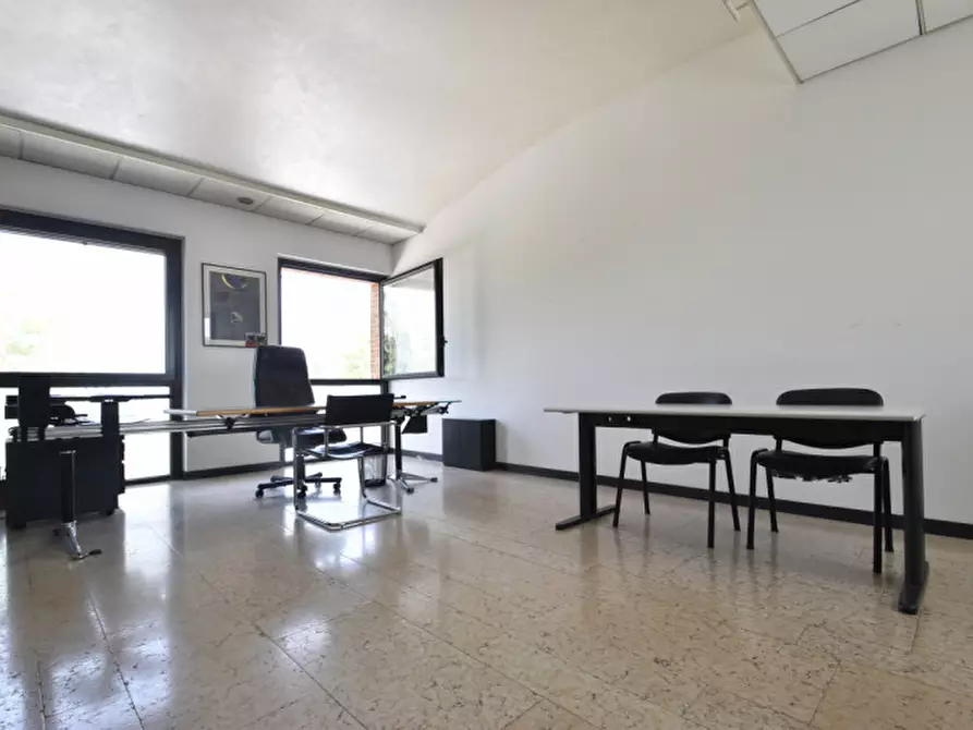 Immagine 15 di Ufficio in vendita  in Via Guglielmo Marconi 20 a Bussolengo