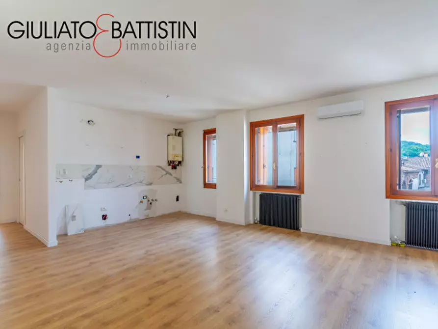 Immagine 5 di Appartamento in vendita  in VIA E. MONICO a Altavilla Vicentina