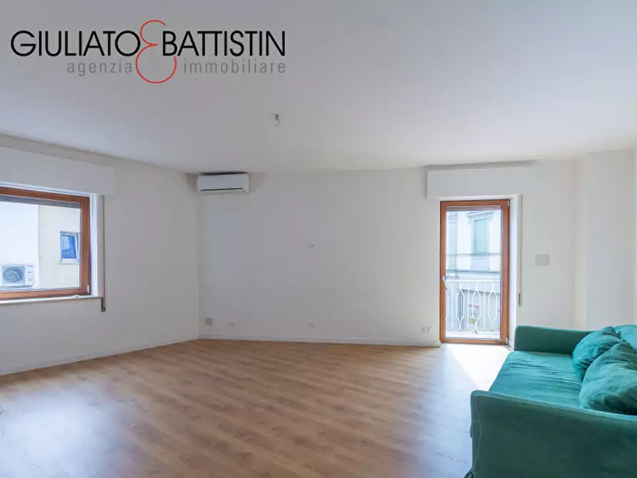 Immagine 6 di Appartamento in vendita  in VIA E. MONICO a Altavilla Vicentina