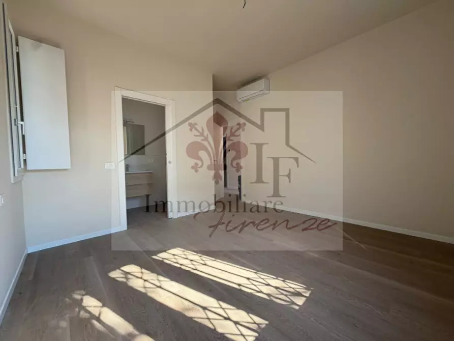 Immagine 12 di Appartamento in vendita  in Via Mario Calderara a Firenze