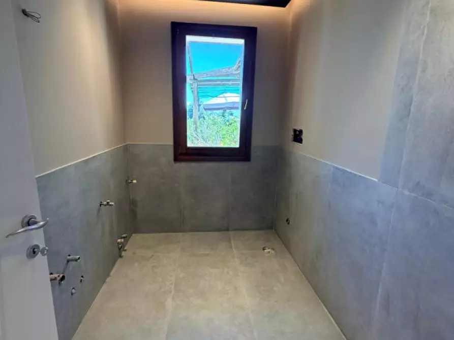 Immagine 23 di Appartamento in vendita  in Via Europa a Giavera Del Montello