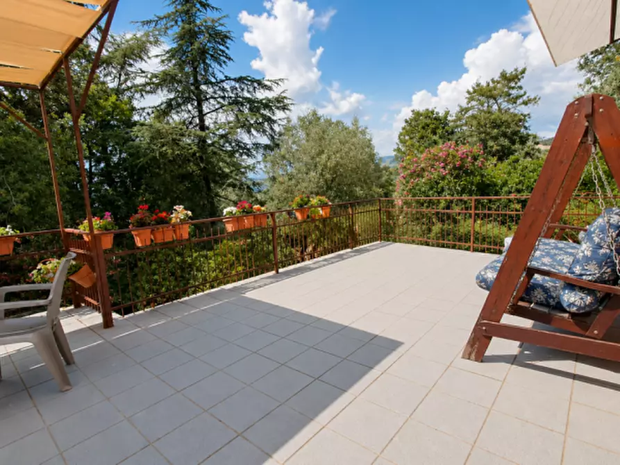 Immagine 3 di Villa in vendita  a Magione