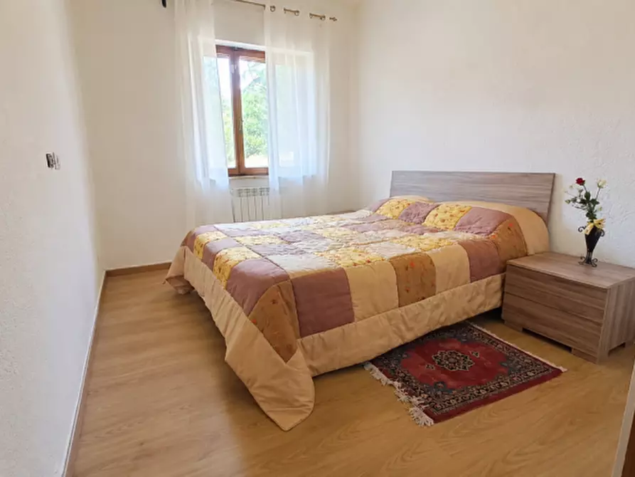Immagine 9 di Villa in vendita  a Magione