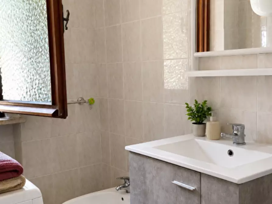 Immagine 10 di Villa in vendita  a Magione