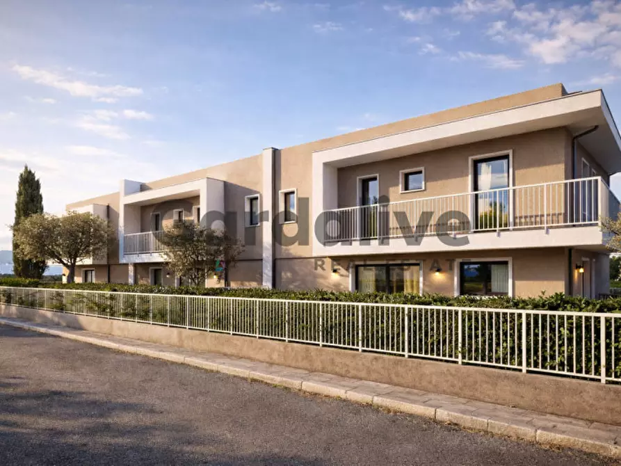 Immagine 10 di Villa in vendita  in Via Frassino 20 a Peschiera Del Garda