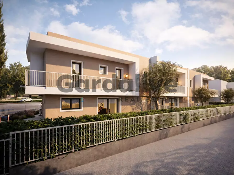 Immagine 11 di Villa in vendita  in Via Frassino 20 a Peschiera Del Garda