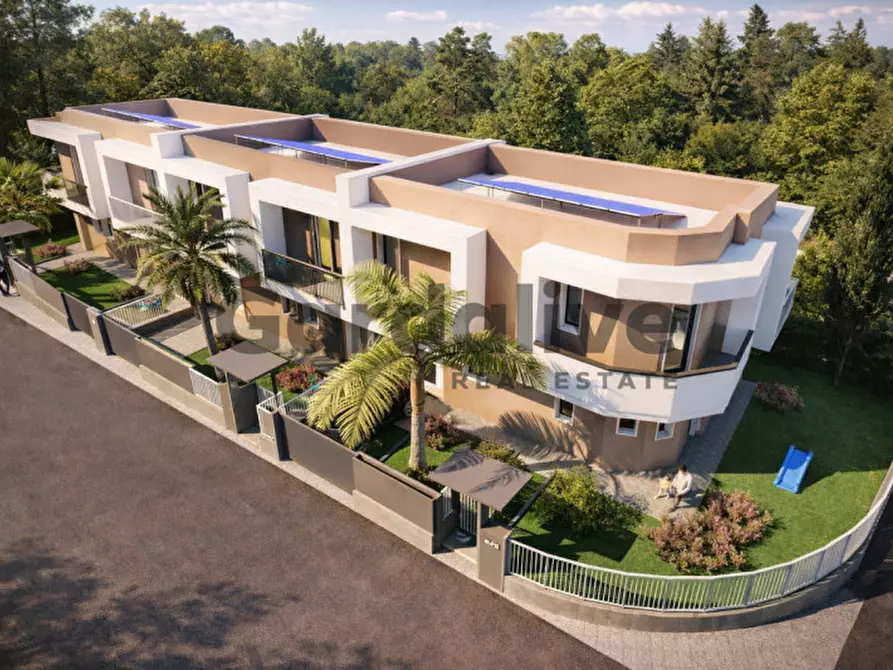 Immagine 16 di Villa in vendita  in Via Frassino 20 a Peschiera Del Garda