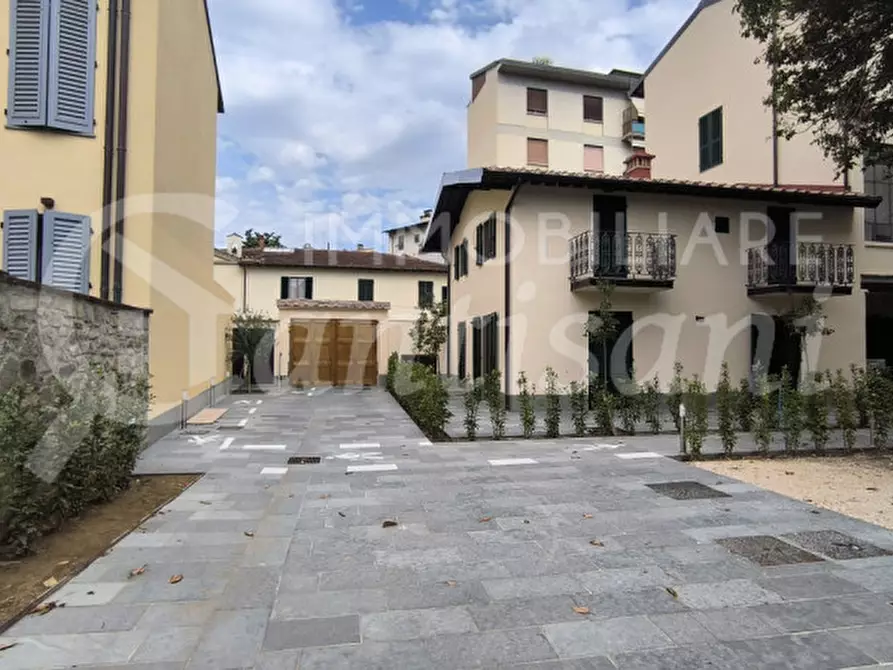 Immagine 1 di Appartamento in vendita  in Via Vittorio Emanuele Secondo a Firenze
