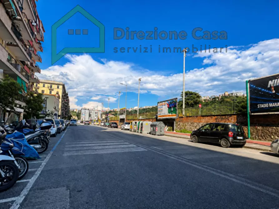 Immagine 1 di Attività commerciale in vendita  in VIA DIOCLEZIANO a Napoli