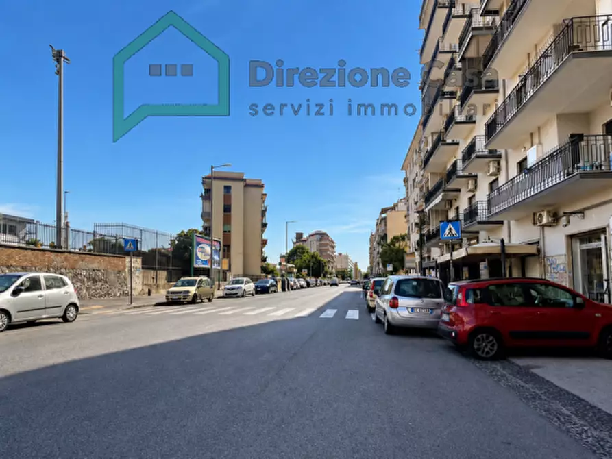 Immagine 2 di Attività commerciale in vendita  in VIA DIOCLEZIANO a Napoli