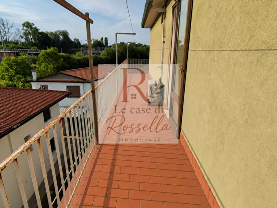 Immagine 3 di Appartamento in vendita  in Via Luigi Dottesio a Padova