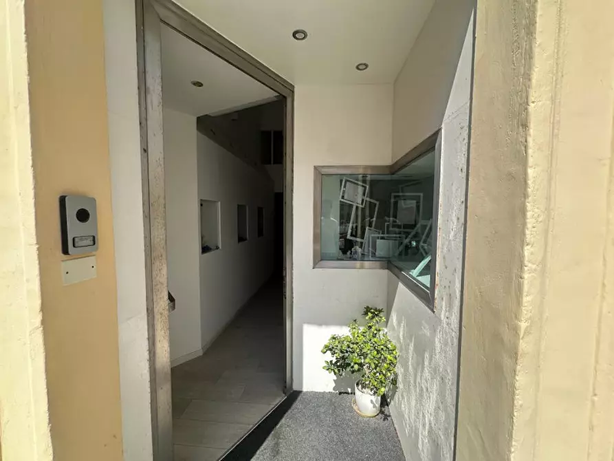 Immagine 11 di Negozio in vendita  in Via Petrelli, 7, 73014 Gallipoli LE, Italia a Gallipoli