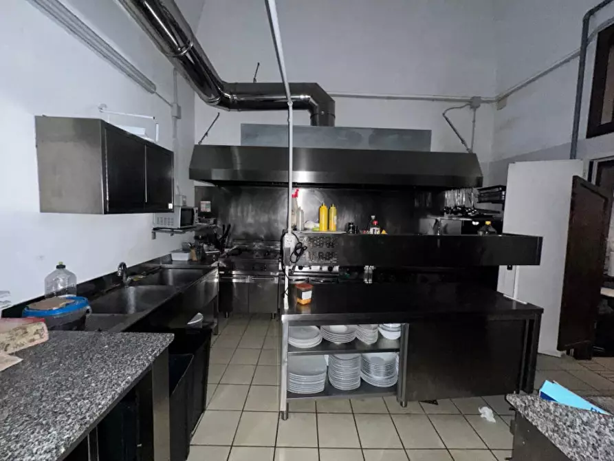 Immagine 5 di Negozio in vendita  in Via Petrelli, 15, 73014 Gallipoli LE, Italia a Gallipoli