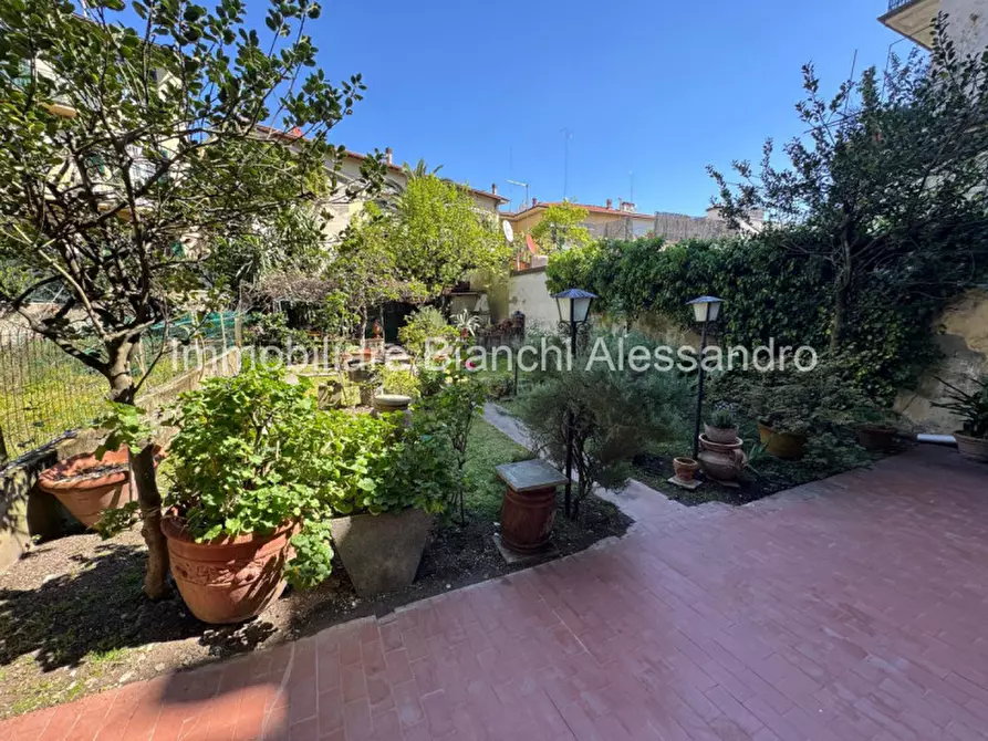 Immagine 17 di Appartamento in vendita  in Via Enrico Petrella 56 a Firenze