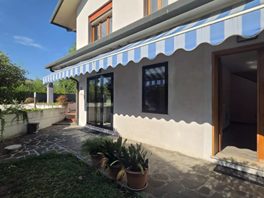 Immagine 6 di Casa bifamiliare in vendita  in Via Zendrini 5 a Castelfranco Veneto