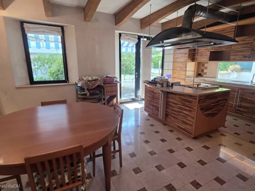 Immagine 10 di Casa bifamiliare in vendita  in Via Zendrini 5 a Castelfranco Veneto