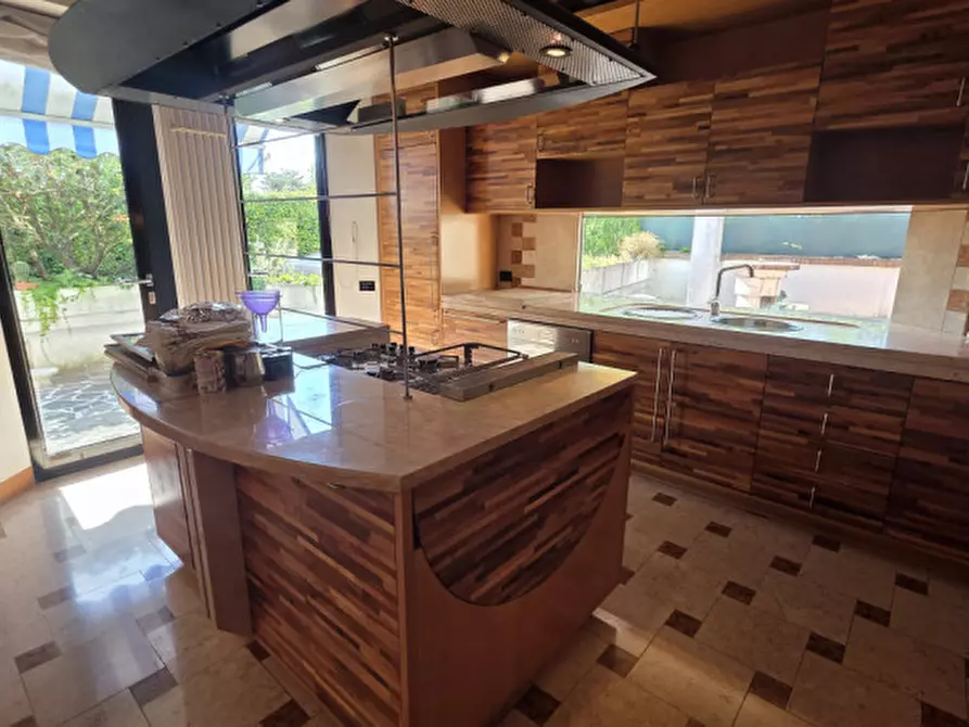Immagine 11 di Casa bifamiliare in vendita  in Via Zendrini 5 a Castelfranco Veneto