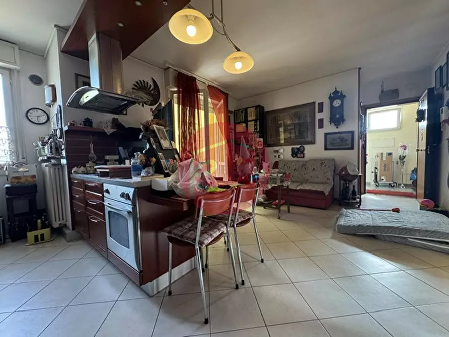 Immagine 4 di Attico in vendita  a Santarcangelo Di Romagna