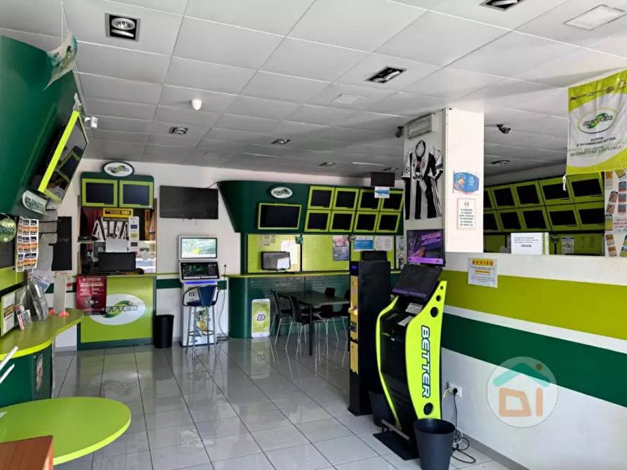 Immagine 11 di Attività commerciale in vendita  in Via Giacomo Matteotti, 18 a Monfalcone