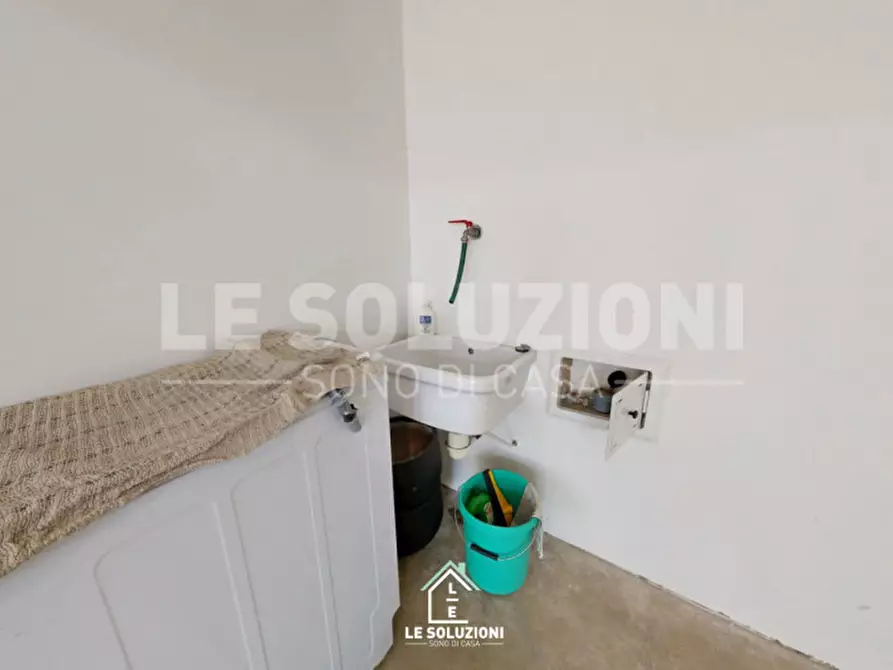 Immagine 6 di Garage in vendita  in Via Arturo Toscanini a Putignano