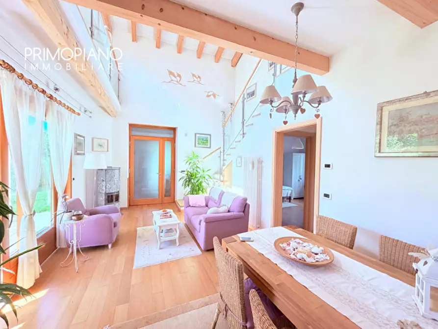 Immagine 4 di Villa in vendita  in Frazione Frisanchi a Altopiano Della Vigolana