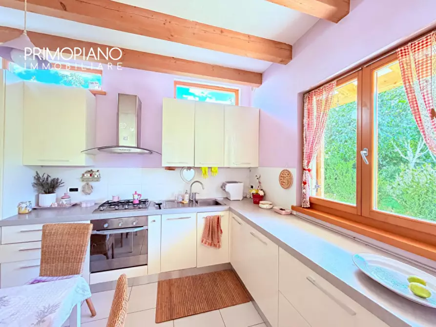 Immagine 6 di Villa in vendita  in Frazione Frisanchi a Altopiano Della Vigolana