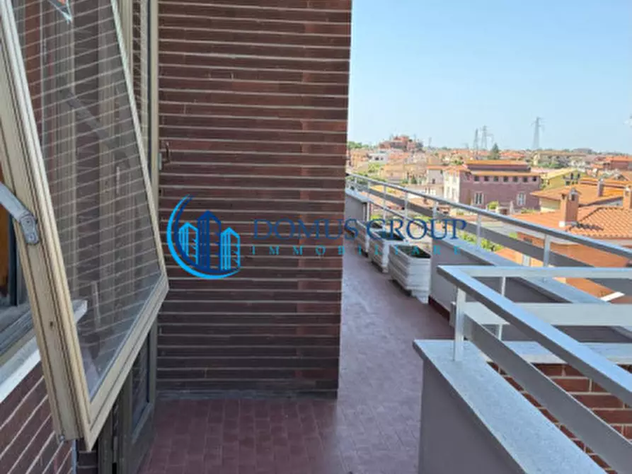Immagine 27 di Appartamento in vendita  in via forno saraceno a Roma
