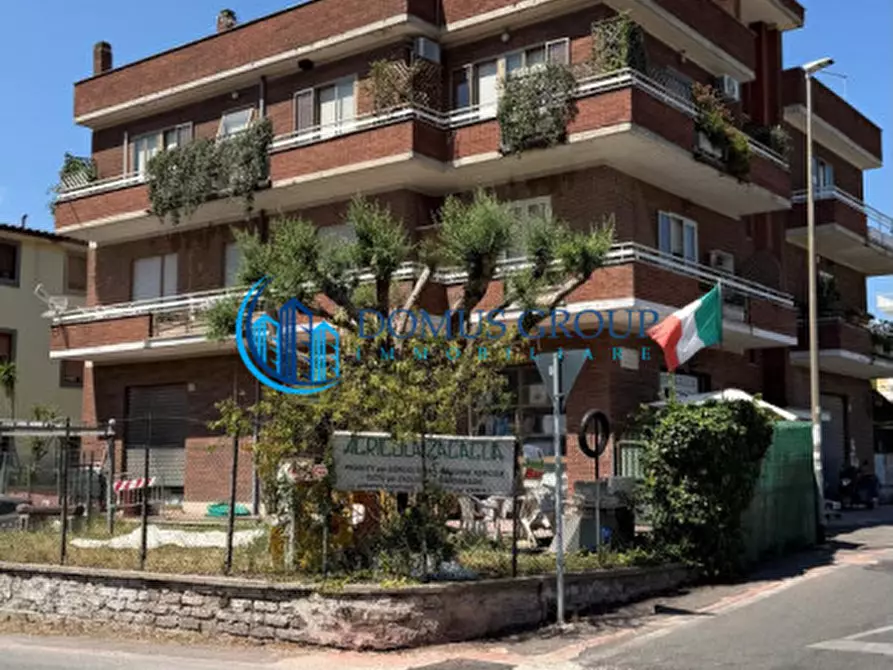 Immagine 47 di Appartamento in vendita  in via forno saraceno a Roma