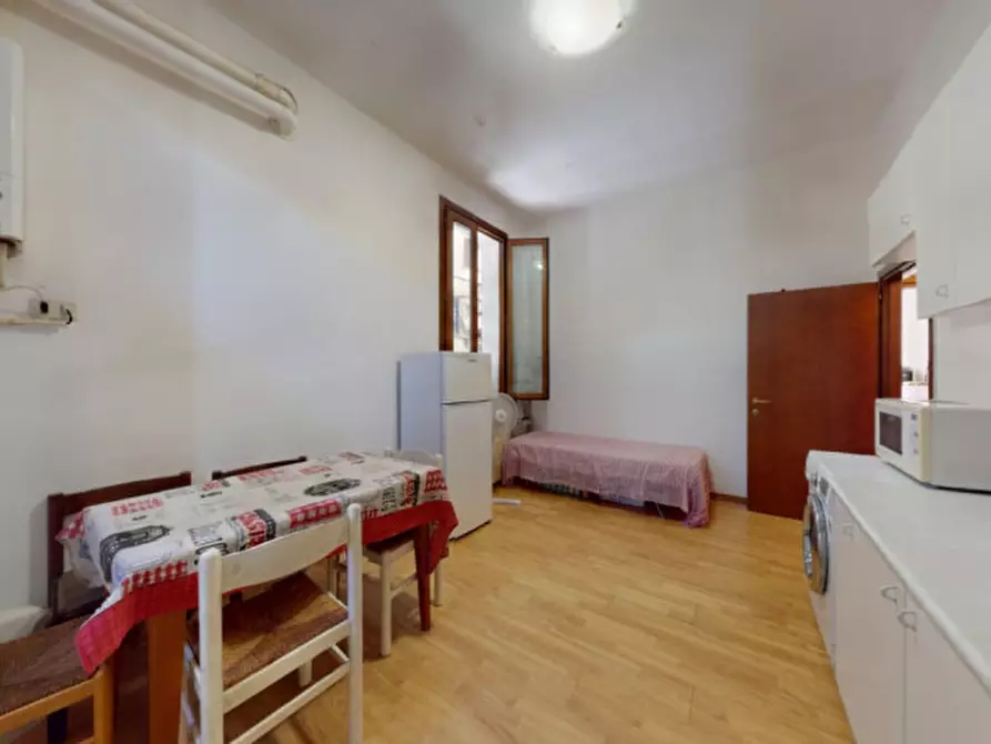 Immagine 3 di Appartamento in vendita  in Via Alfredo Gregori a Vicenza
