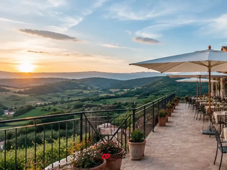 Immagine 5 di Agriturismo in vendita  in Vicenza Ovest a Vicenza