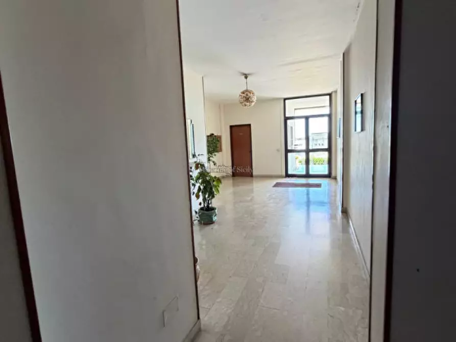 Immagine 4 di Appartamento in vendita  in Via Margherita Margani Nicosia a Ragusa