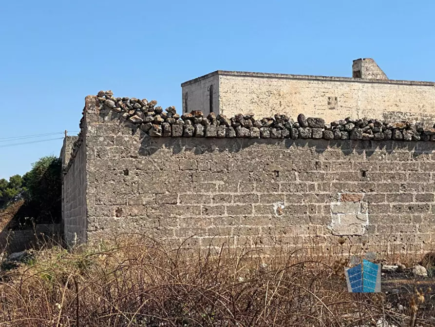 Immagine 24 di Palazzo in vendita  a Copertino