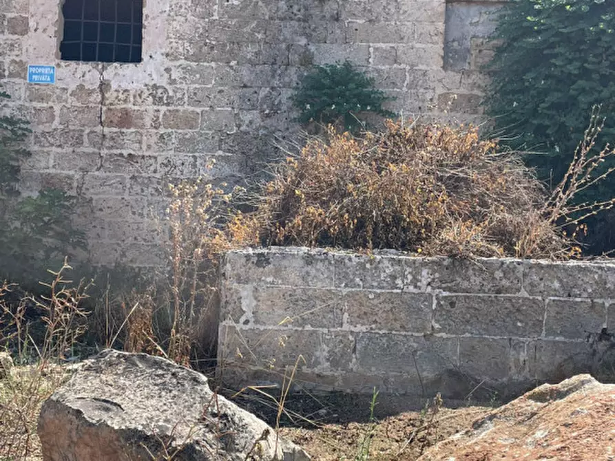 Immagine 28 di Palazzo in vendita  a Copertino