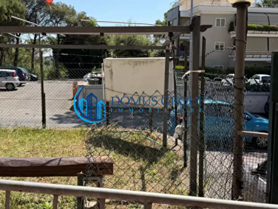 Immagine 11 di Attività commerciale in vendita  in via Forno Saraceno a Roma