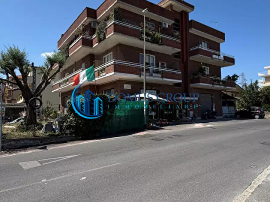 Immagine 12 di Attività commerciale in vendita  in via Forno Saraceno a Roma