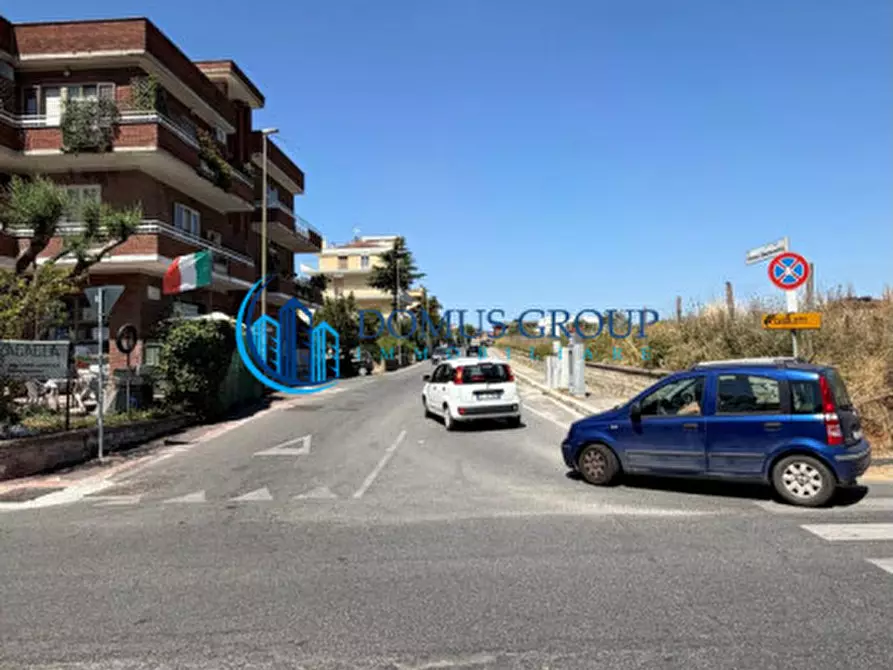 Immagine 16 di Attività commerciale in vendita  in via Forno Saraceno a Roma