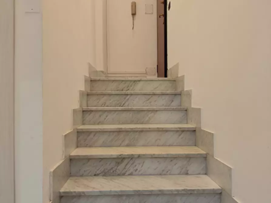 Immagine 4 di Monolocale in vendita  in Piazza V. Garelli, 2 a Beinasco